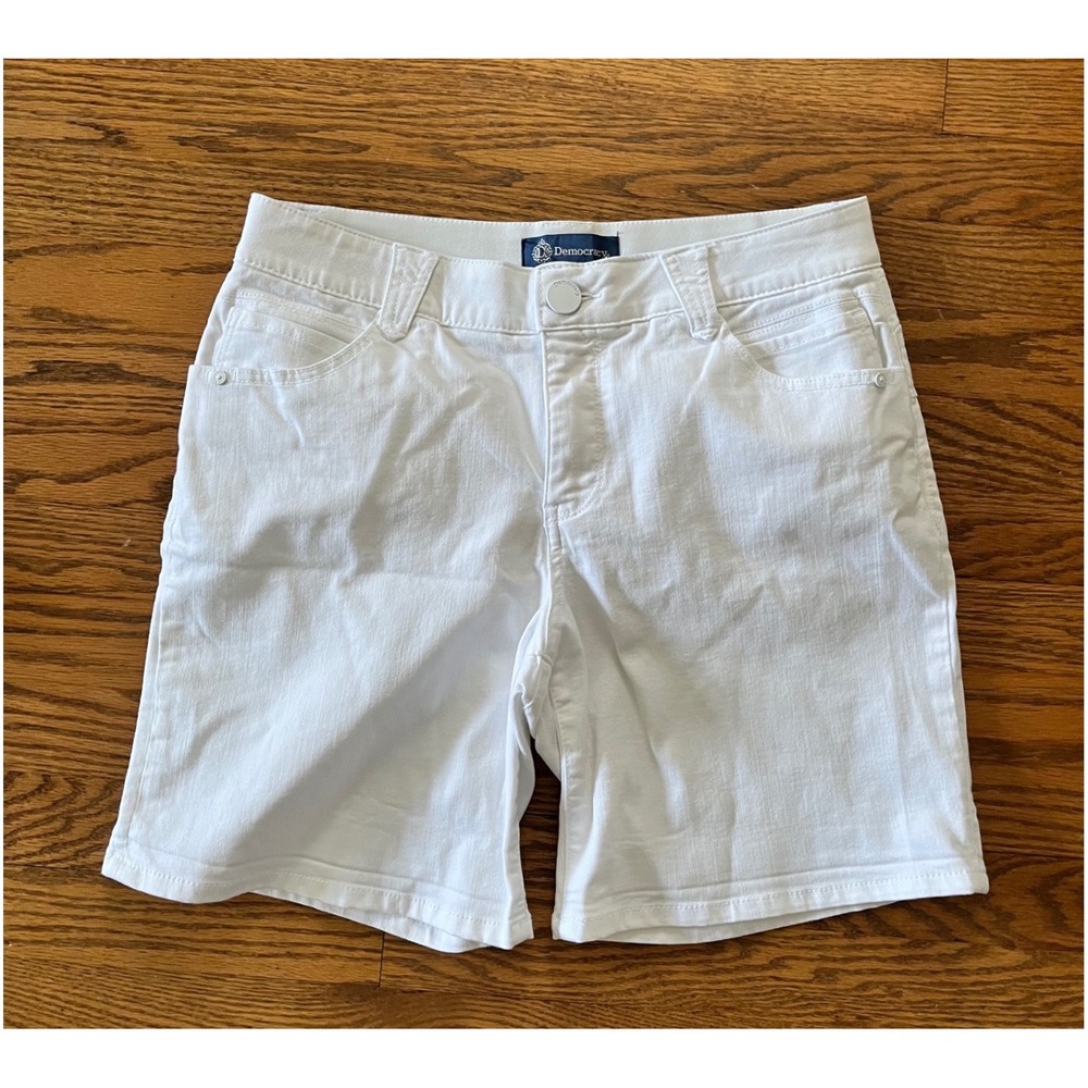 Democracy Women White Ab"solution Denim Shorts Size 10P Petite Stretch Bermudas